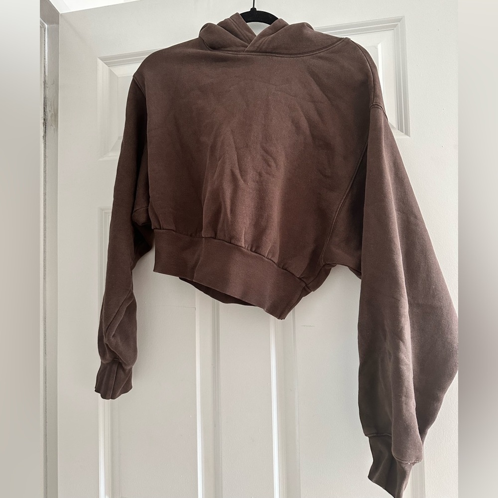 TNA Cozy Fleece Cropped sweatshirt with hood brown